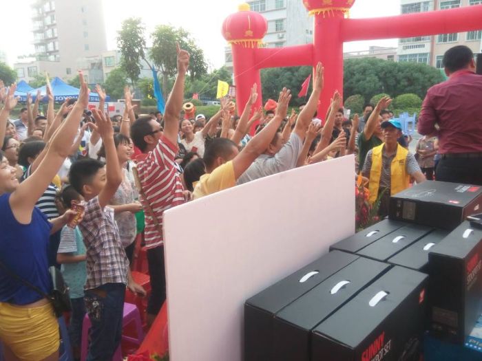 汕头PP视讯瓷砖品牌旗舰店开业现场