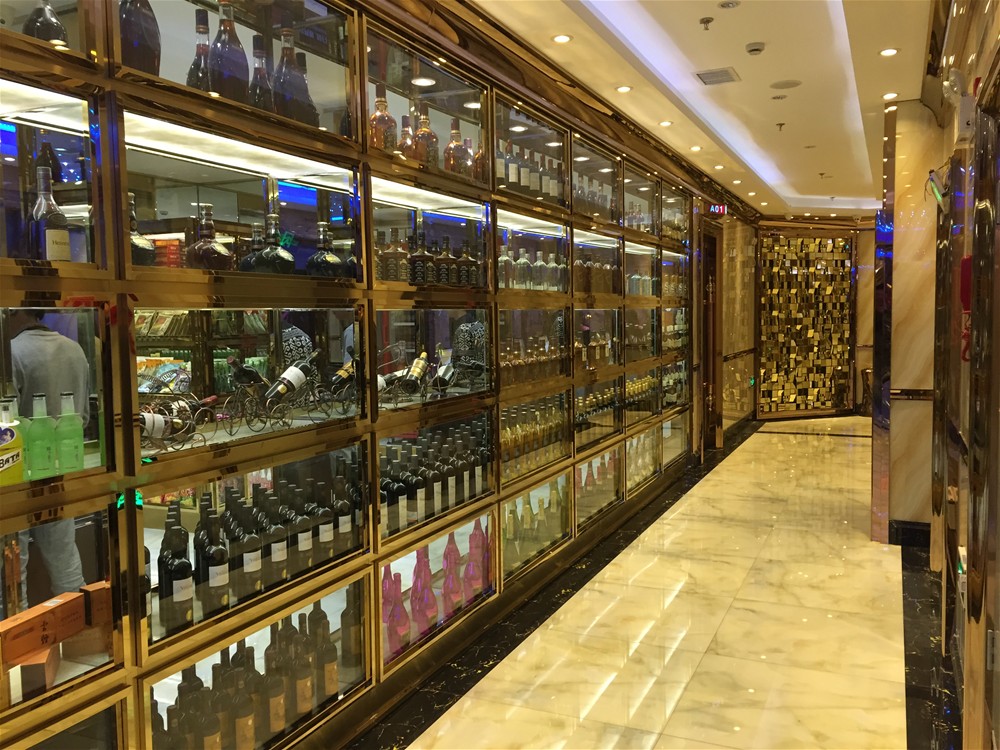 昆明喜临门量贩式KTV工程全数选取PP视讯瓷砖微晶石产品铺贴