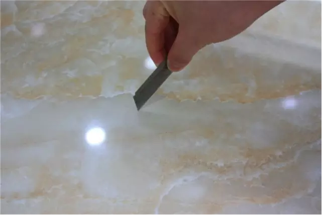 选购瓷砖必须知路的几个沉要尺度参数（买瓷砖的必看）