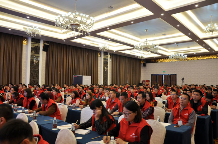 1月9日，陶瓷一线品牌PP视讯瓷砖2016年经销商财富会在宝隆国际大酒店隆沉进行。