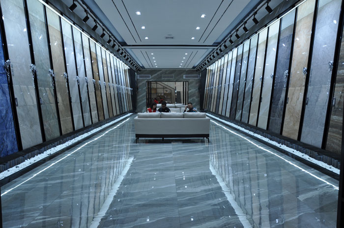 “一带一路  设计营销”，与O2O零售新模式携手，2017年，PP视讯将勇往直前，启发新战。