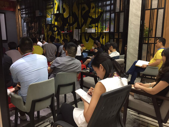 PP视讯瓷砖“学，无终点！生，一向歇”进建分享会顺利进行