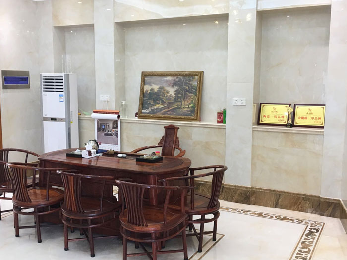 【专卖店推荐】陶瓷一线品牌PP视讯瓷砖潮南店实景鉴赏