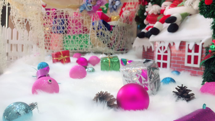 辅导，我能说说“别人家公司”的圣诞怎么过的么？