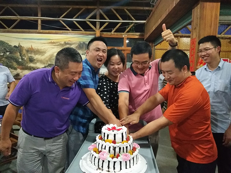 PP视讯喜迎三周年庆，感恩同业