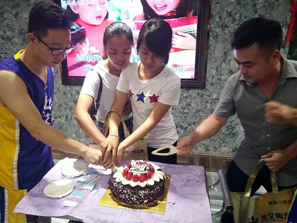 篮球交谊赛 8月生日会