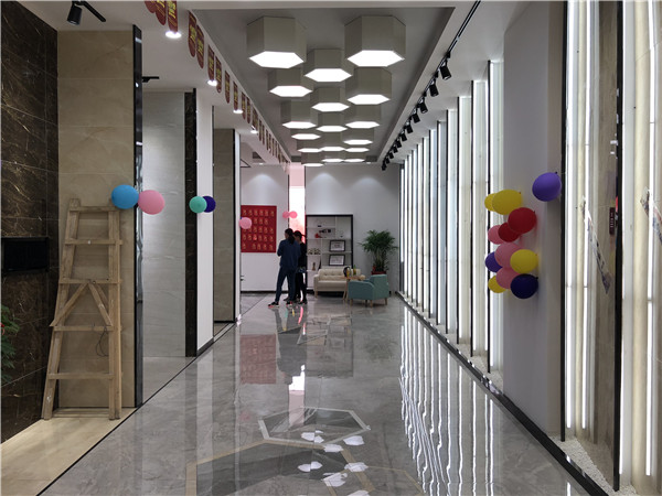 PP视讯江苏江阴青春馆